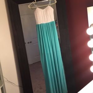 White and Mint Maxi Dress size Small NWOT